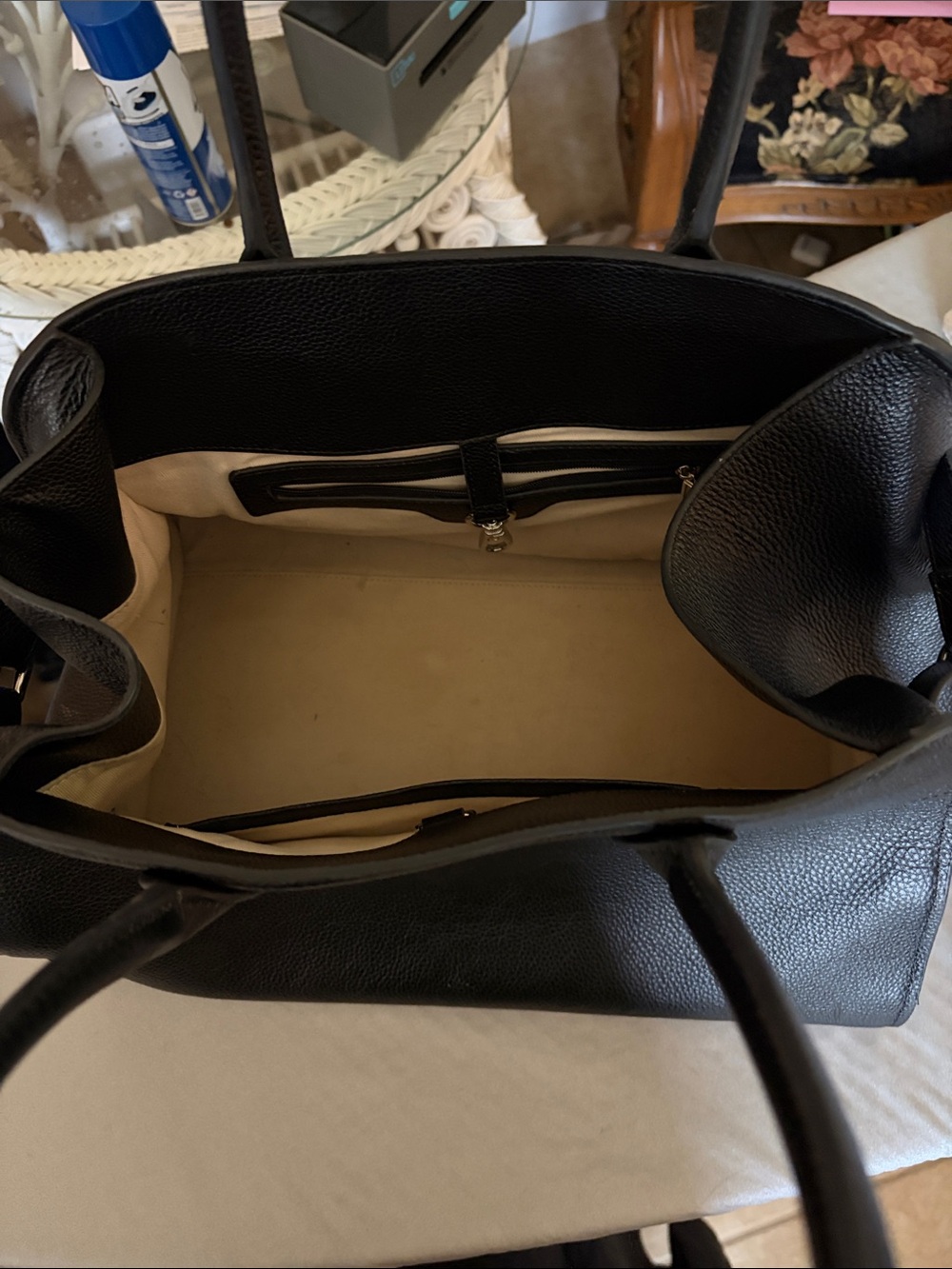 Margaux style quite luxury classic black leather big hand/ shoulder bag. - Picture 9 of 10